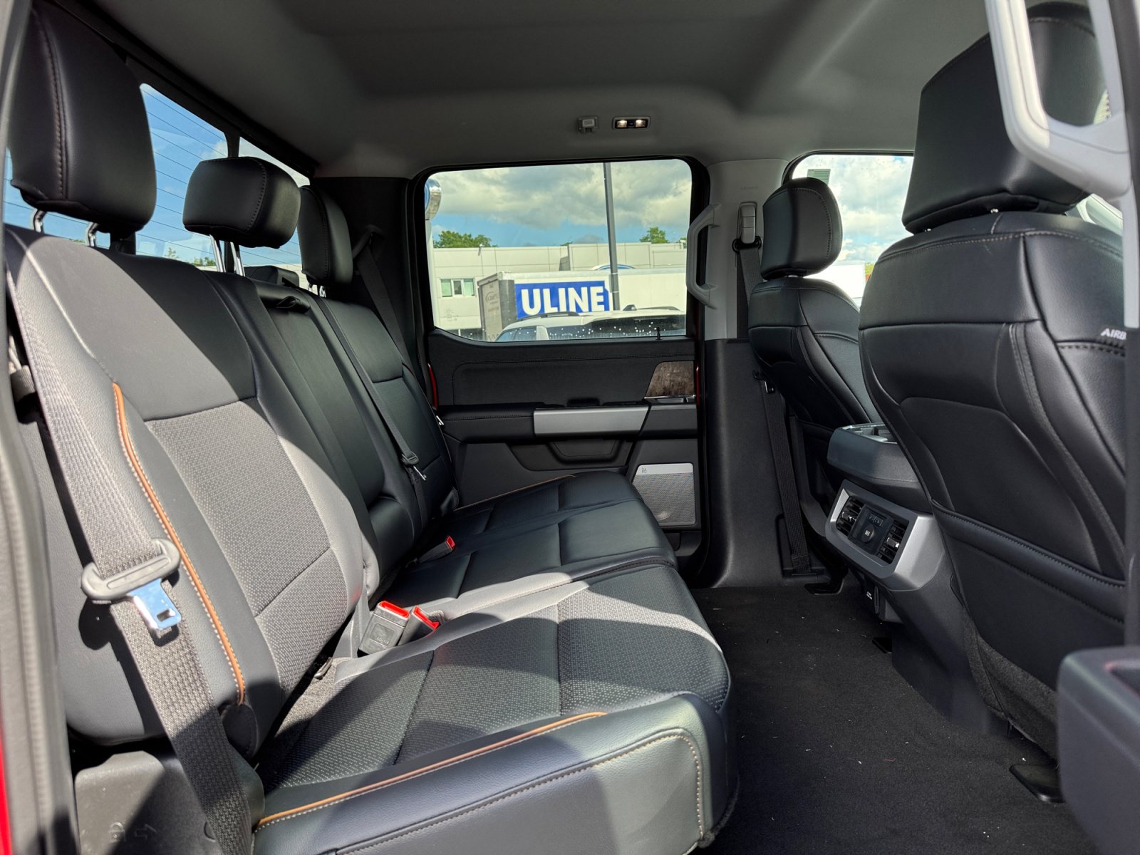 New 2026 Ford F250 Lariat w/ Chrome Package AWD/4WD image 28
