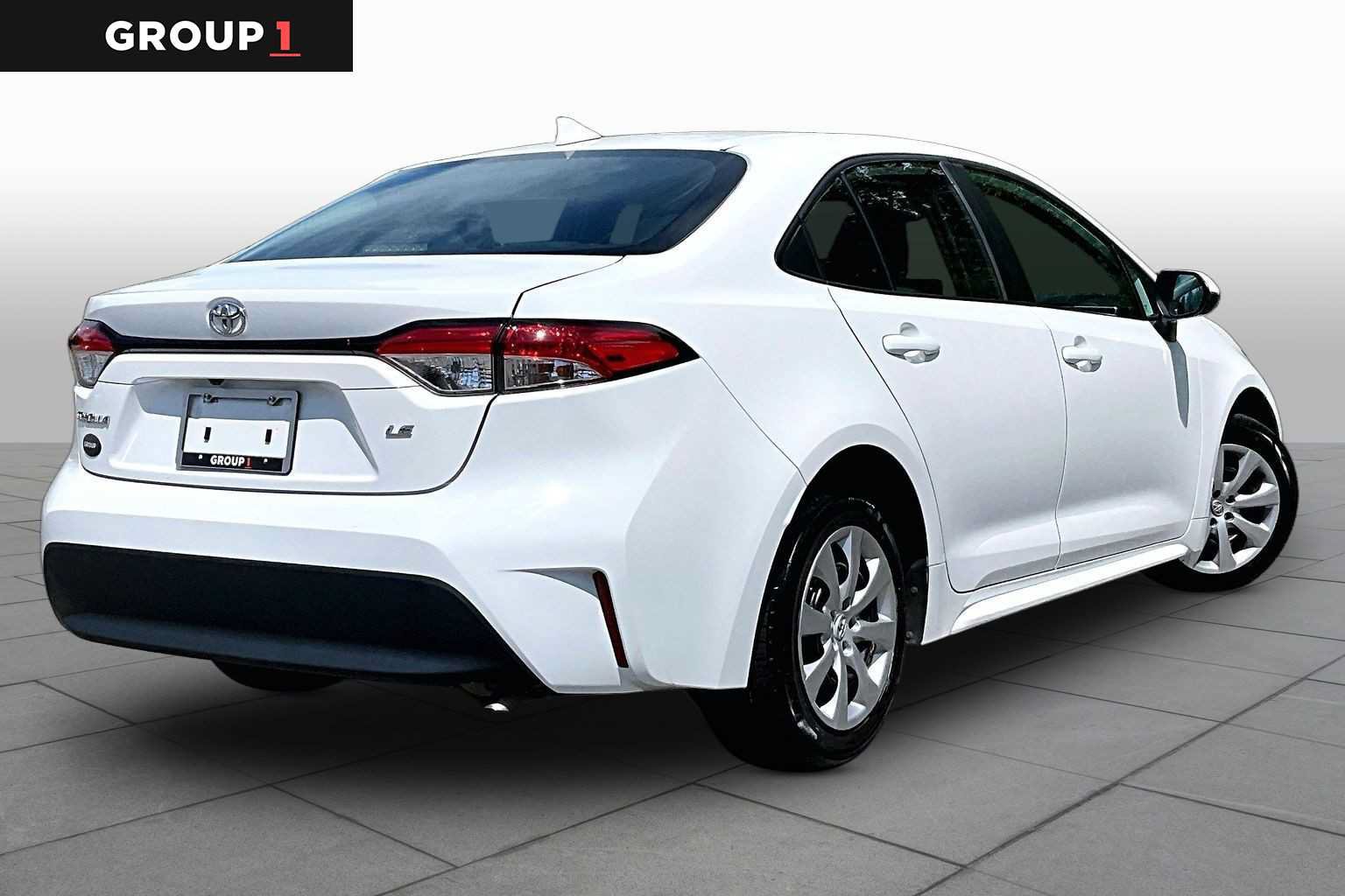 Used 2024 Toyota Corolla LE FWD image 13