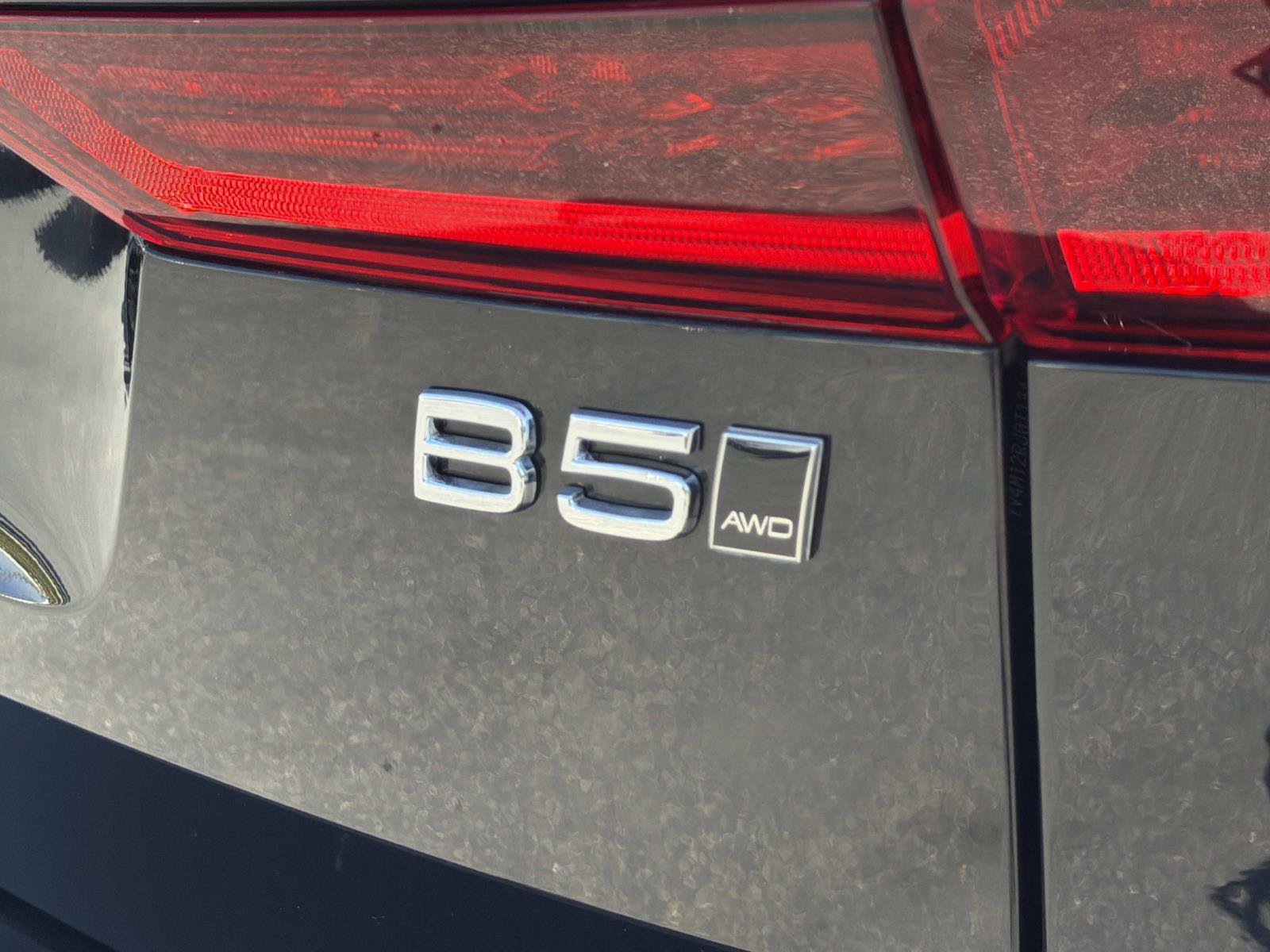 Certified 2026 Volvo XC60 B5 Core AWD/4WD image 28
