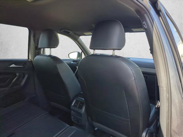 Used 2022 Volkswagen Tiguan SE R-Line FWD image 18