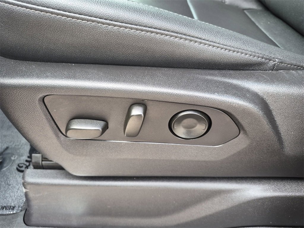 Used 2023 GMC Sierra 1500 SLT w/ SLT Premium Package image 12