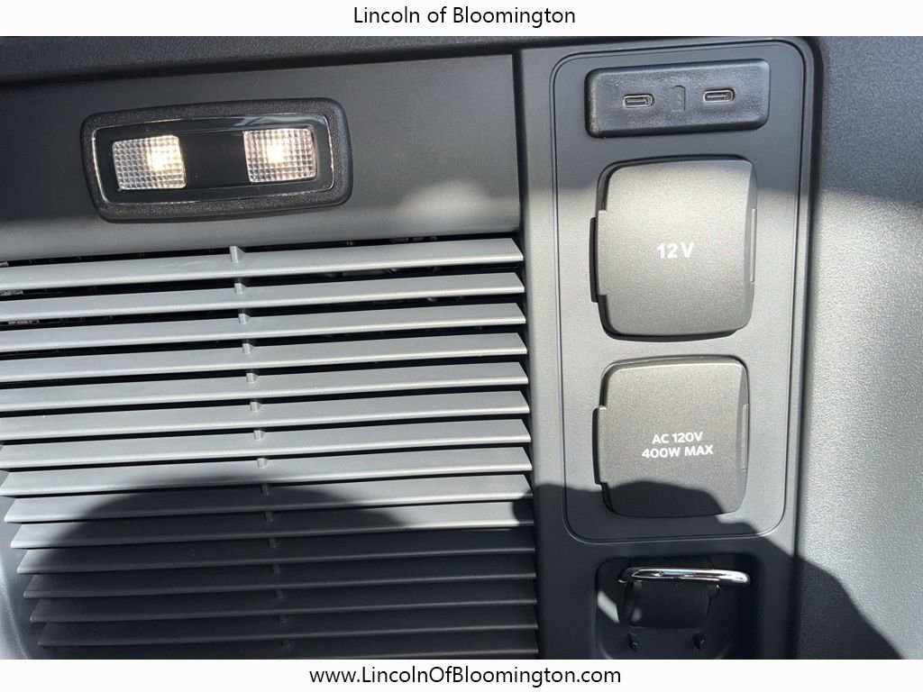 New 2025 Lincoln Navigator L Black Label image 18