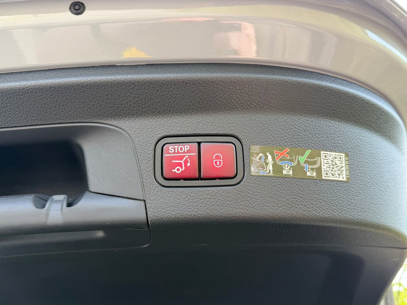 Certified 2025 Mercedes-Benz GLE 53 AMG 4MATIC Coupe image 18