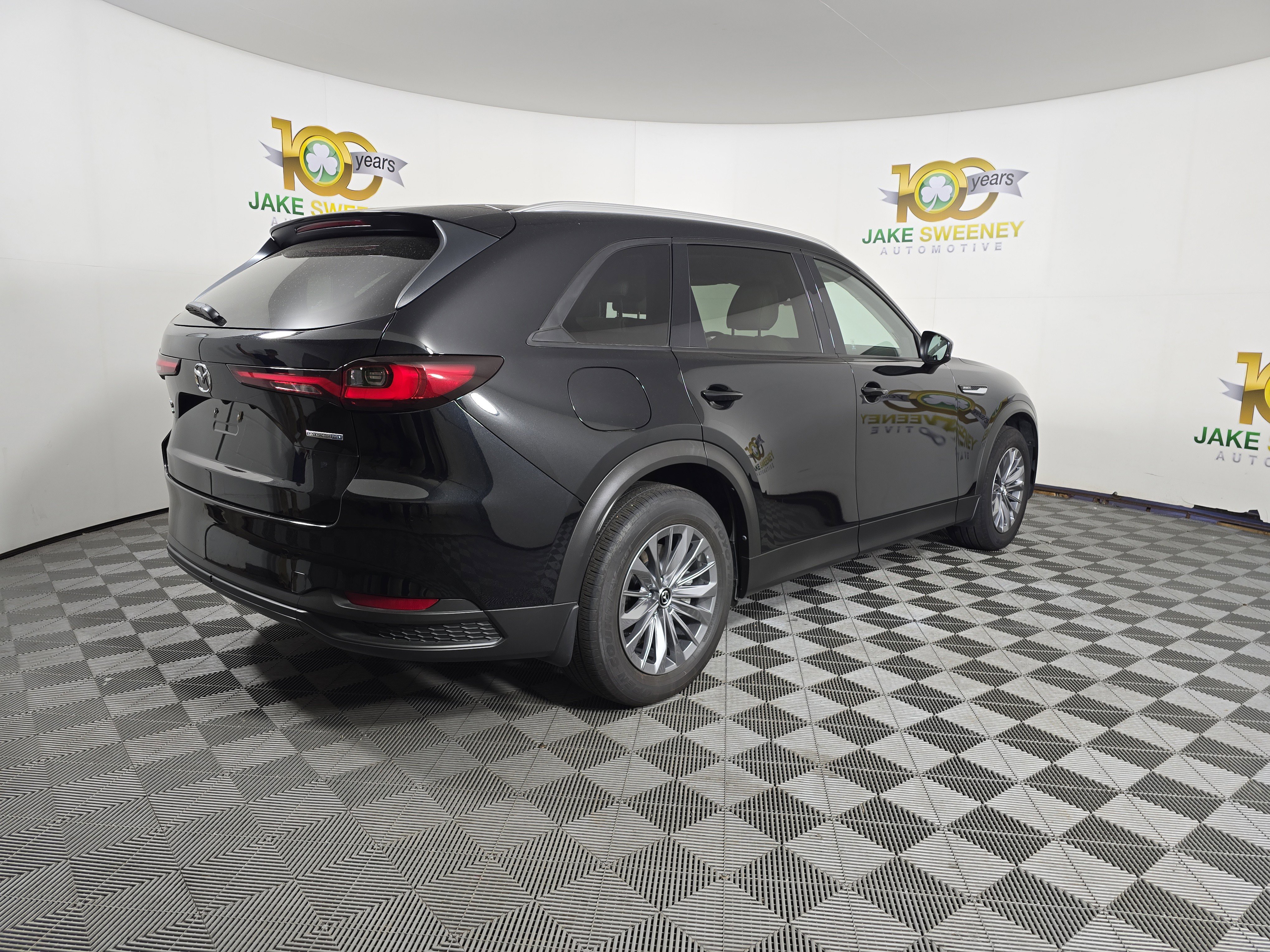 Certified 2024 MAZDA CX-90 Plug-In Hybrid w/ Preferred image 9