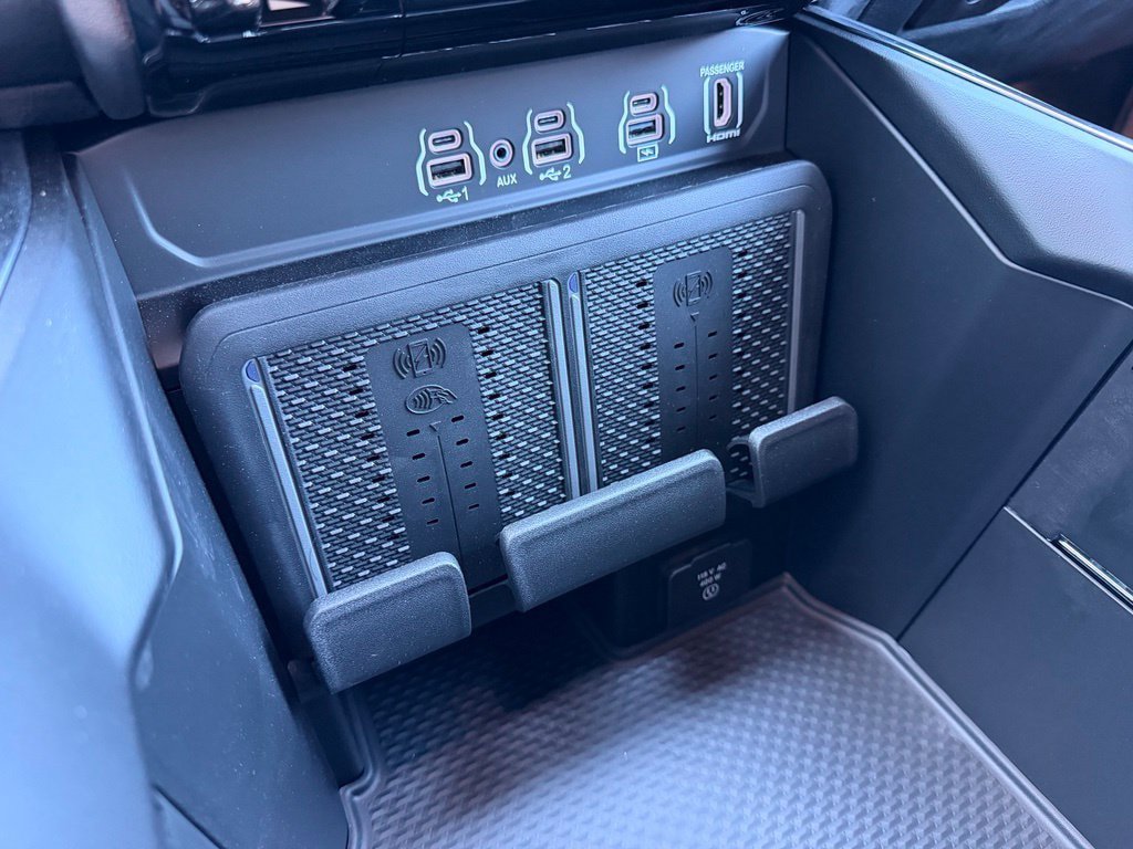 New 2026 RAM 1500 Laramie w/ Night Edition AWD/4WD image 34