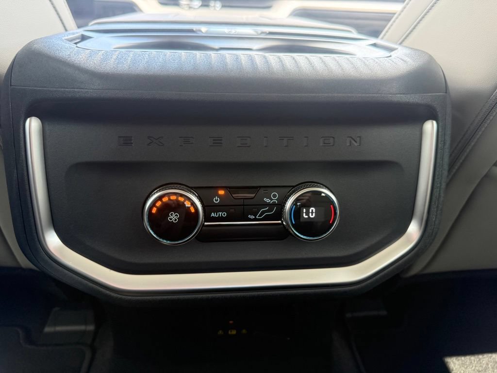 New 2026 Ford Expedition Active AWD/4WD image 40