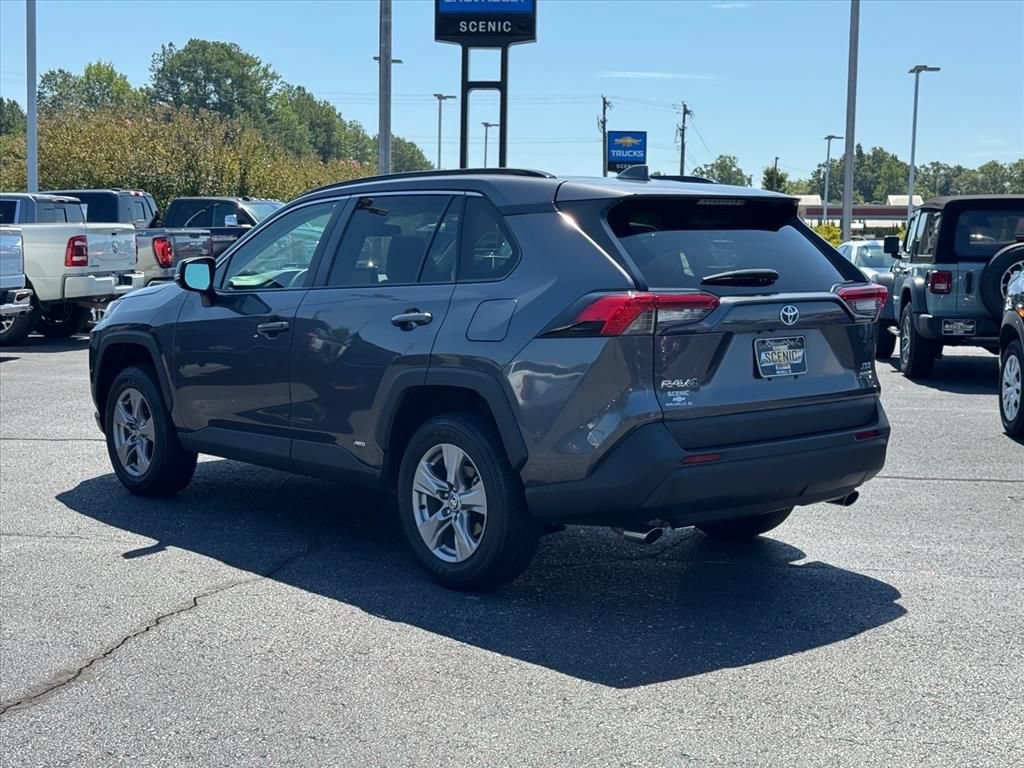 Used 2024 Toyota RAV4 XLE w/ Convenience Package AWD/4WD image 5