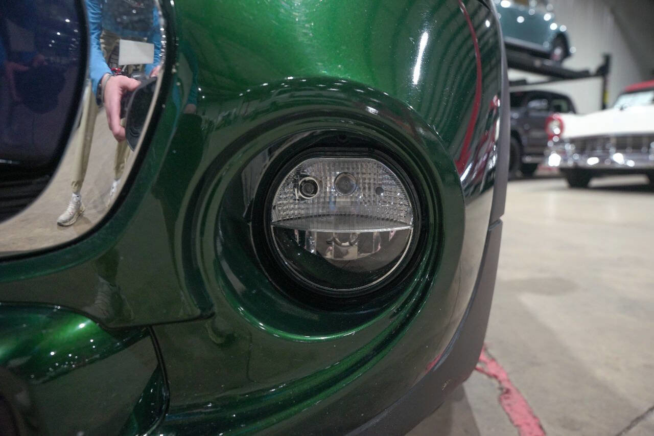 Used 2015 MINI Cooper S image 37