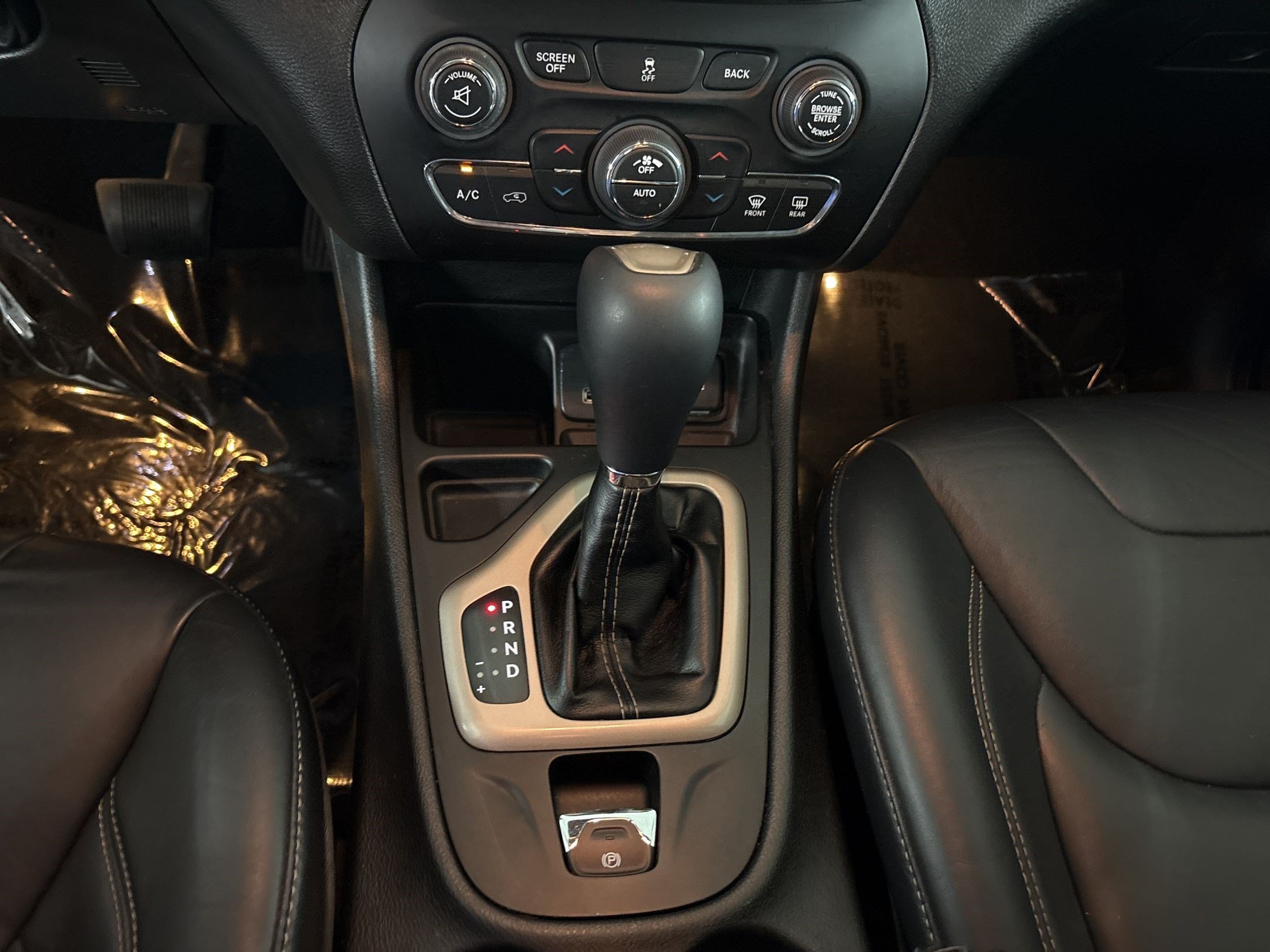 Used 2014 Jeep Cherokee Limited FWD image 18