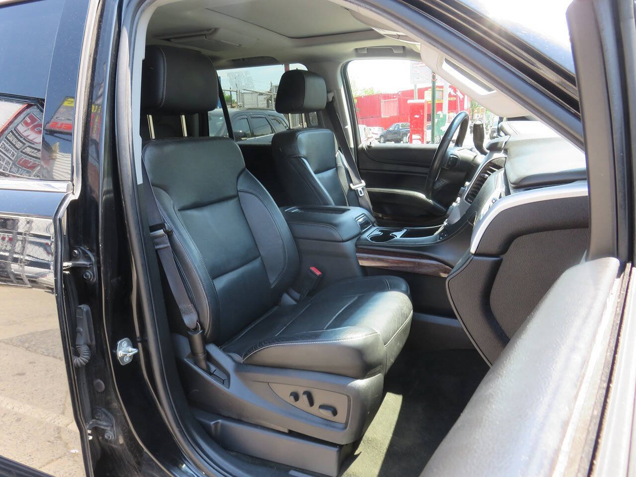 Used 2016 GMC Yukon SLT w/ Open Road Package AWD/4WD image 11
