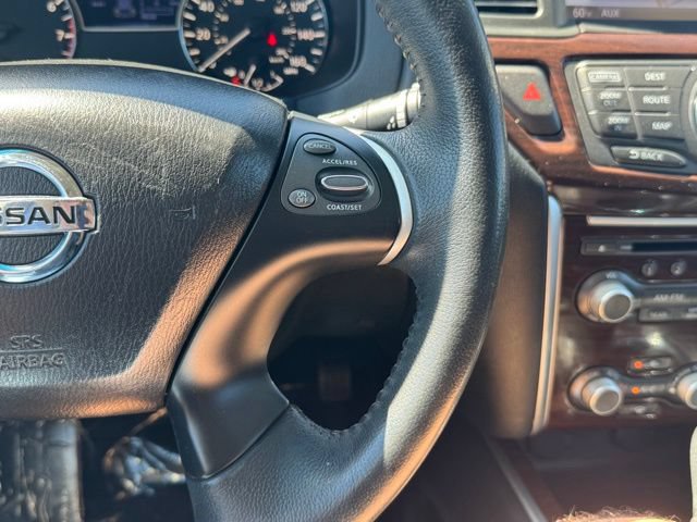 Used 2016 Nissan Pathfinder Platinum AWD/4WD image 12