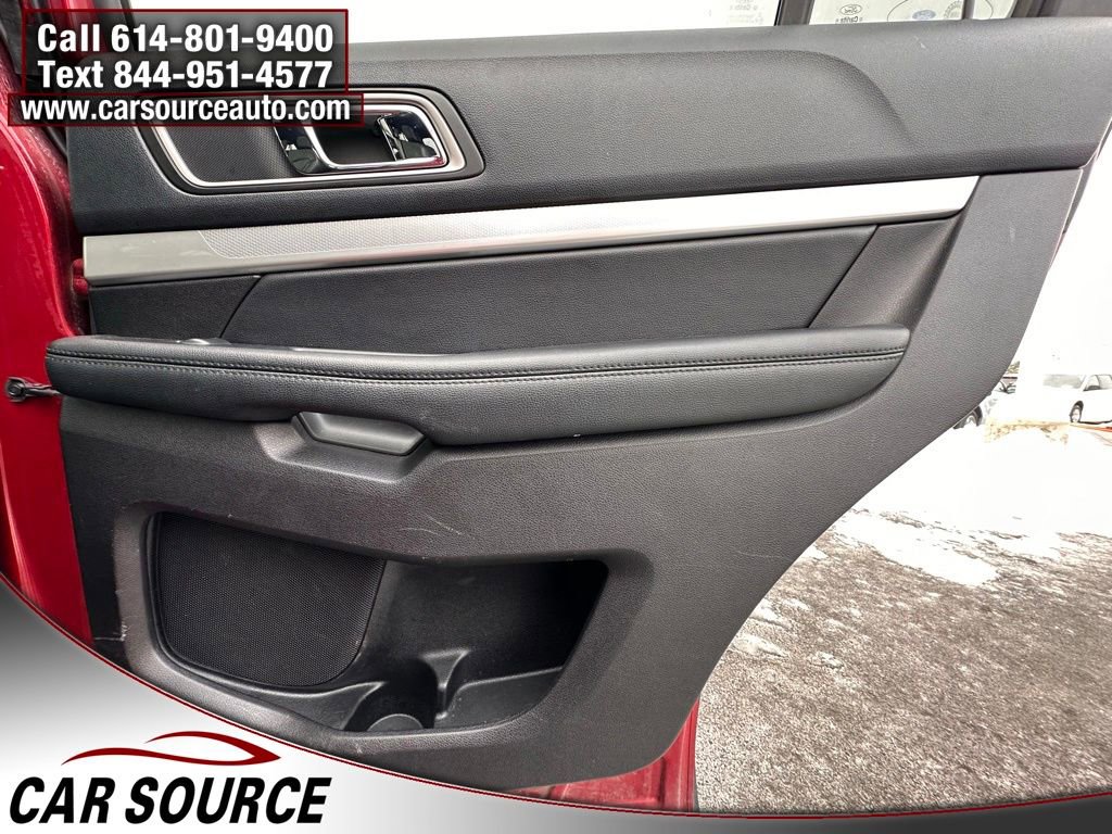 Used 2016 Ford Explorer XLT w/ Equipment Group 202A image 21