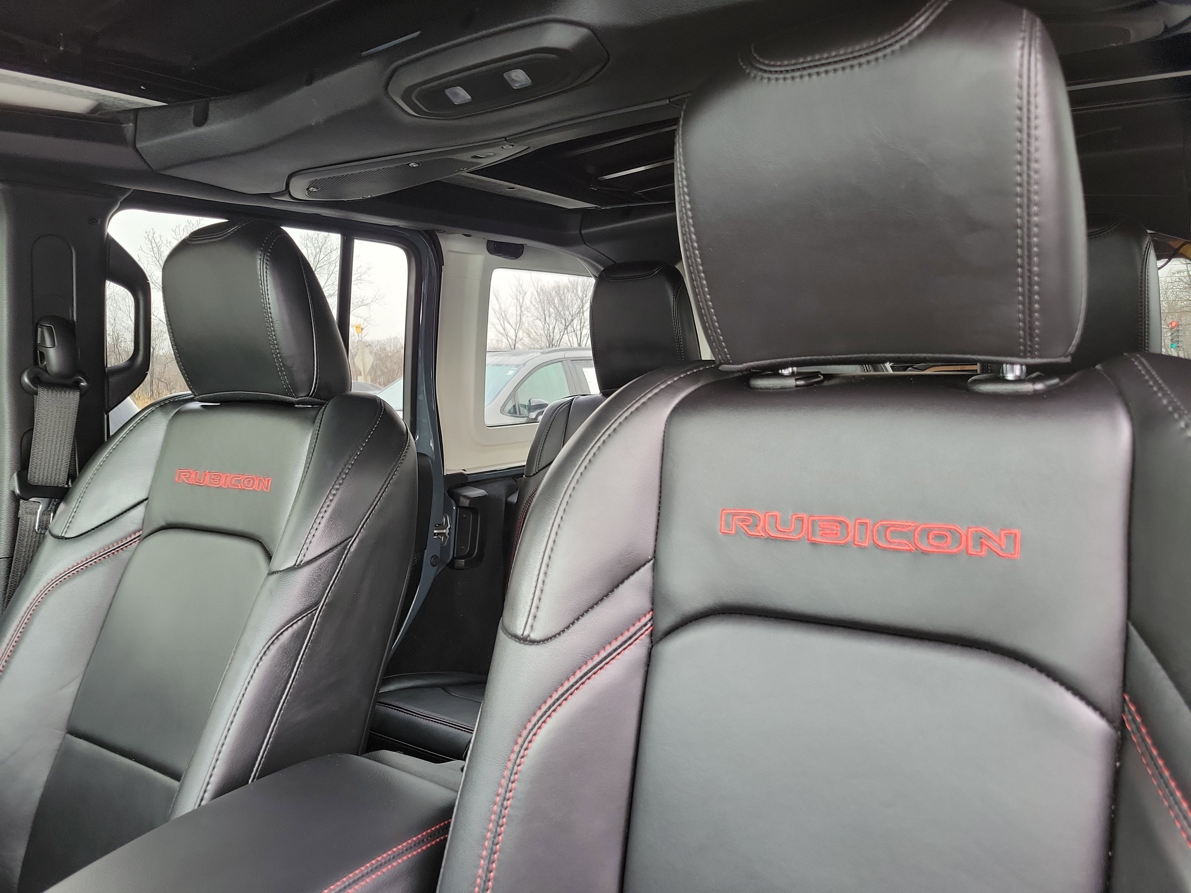 Used 2024 Jeep Wrangler Unlimited Rubicon image 23