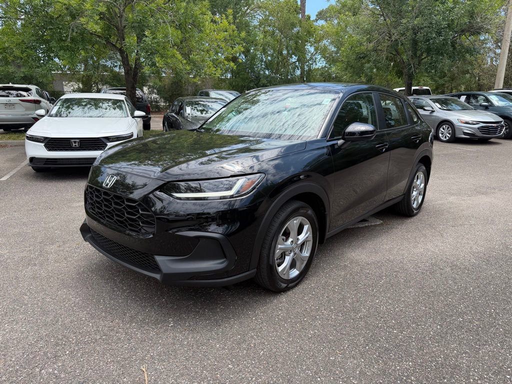 Used 2024 Honda HR-V LX image 3