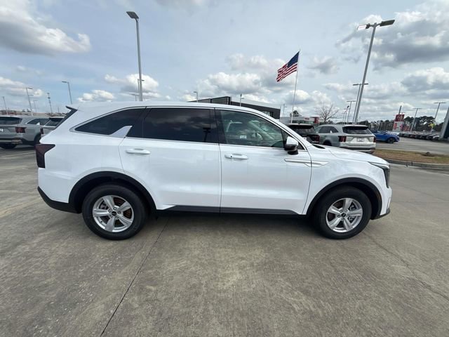 New 2026 Kia Sorento LX FWD image 10