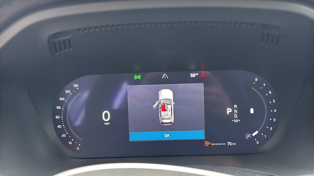 New 2026 Volvo XC60 B5 Plus AWD/4WD image 15