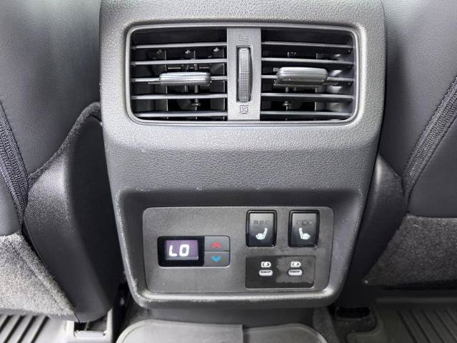 Certified 2026 Nissan Rogue Platinum w/ Platinum Premium Package AWD/4WD image 22