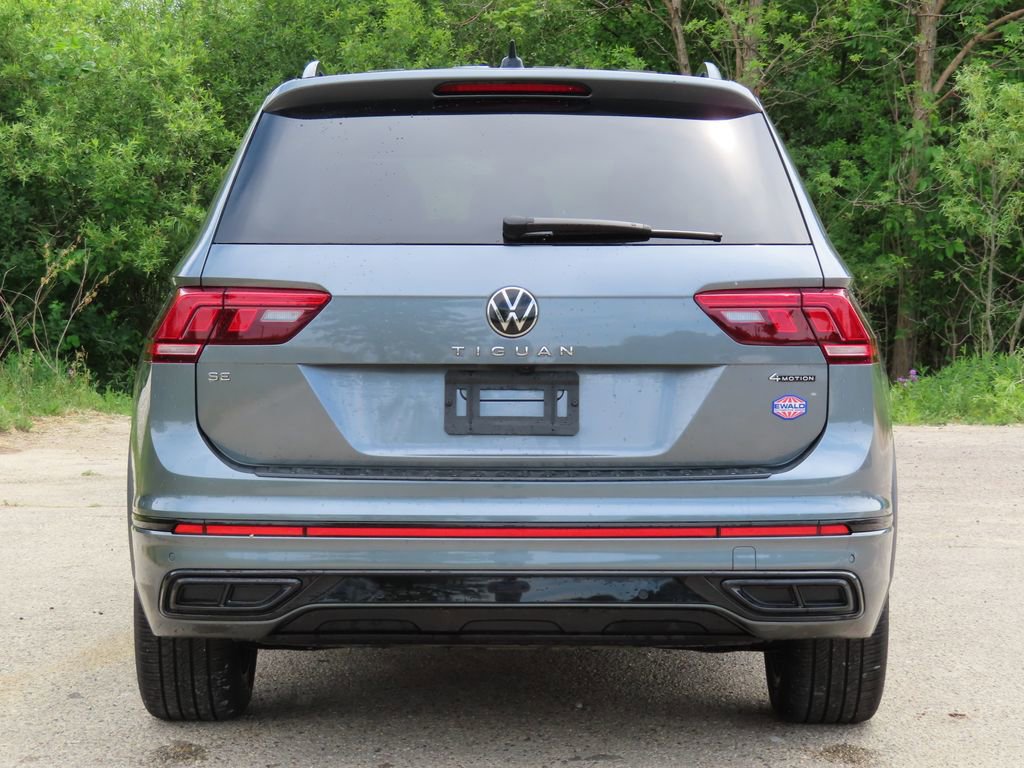 Used 2024 Volkswagen Tiguan SE R-Line AWD/4WD image 5