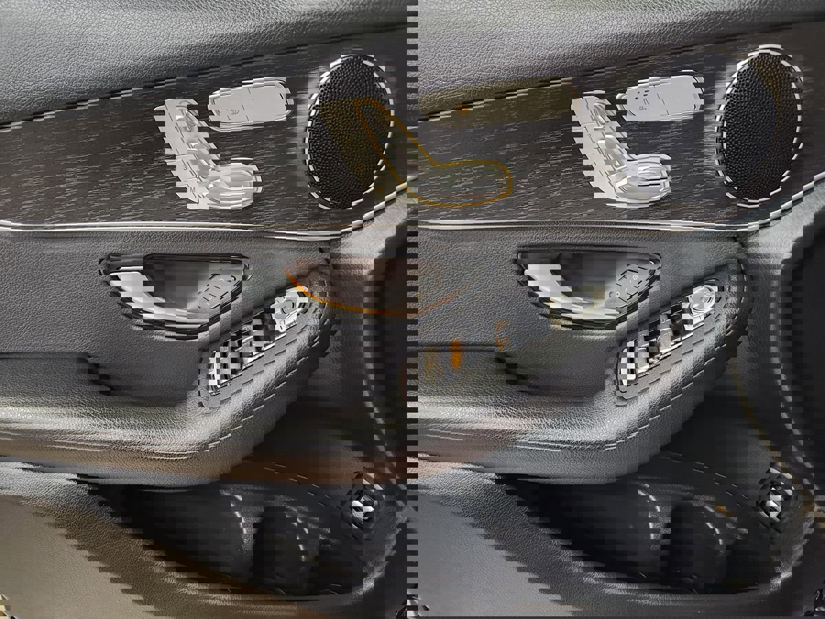 Used 2021 Mercedes-Benz GLC 300 image 42