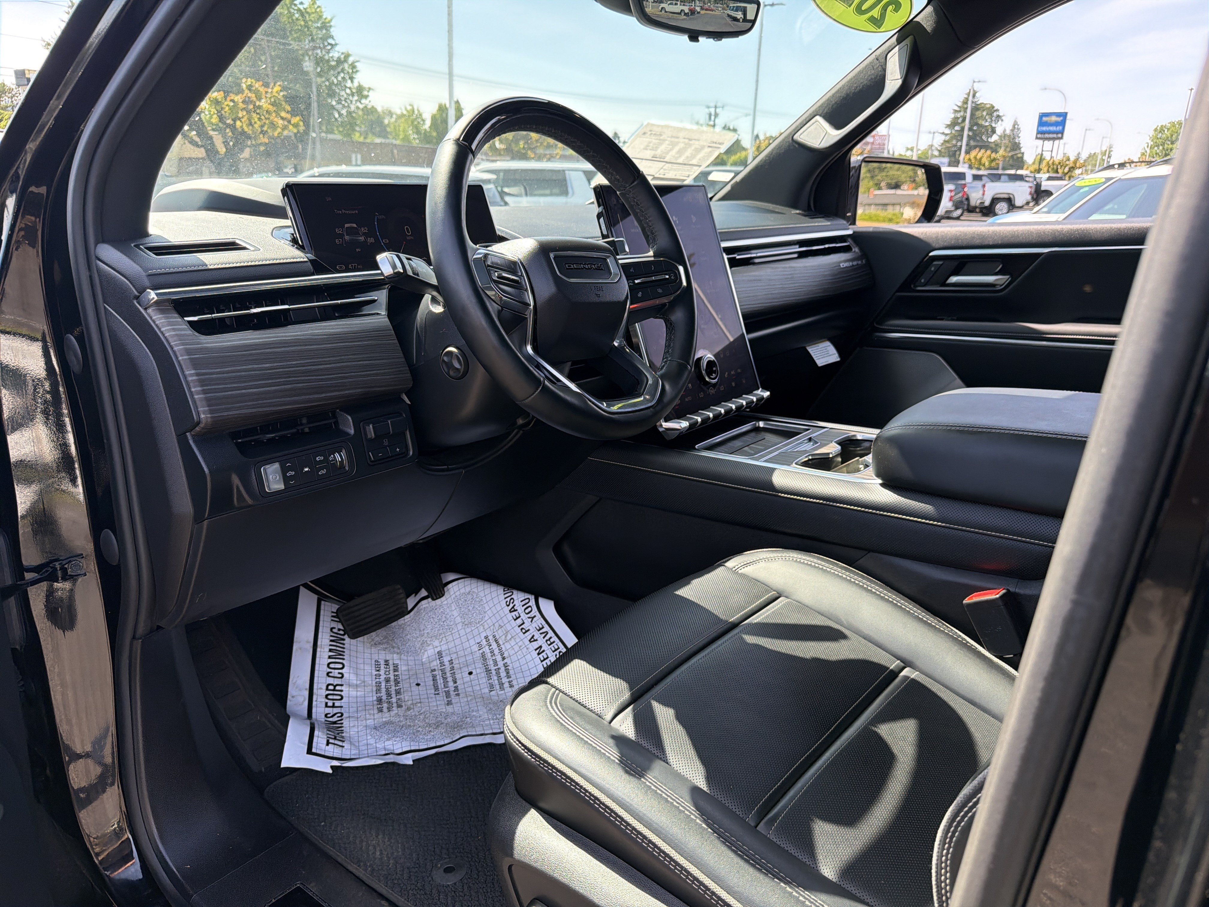 Used 2025 GMC Sierra EV Denali AWD/4WD image 9