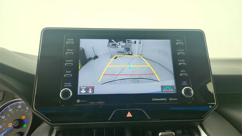 Used 2021 Toyota Venza LE image 21