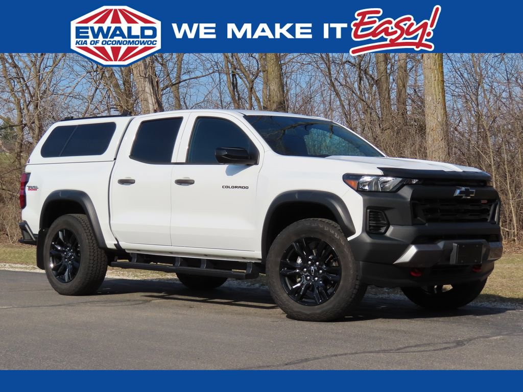 Used 2023 Chevrolet Colorado Trail Boss w/ LPO, Dark Essentials Package image 1