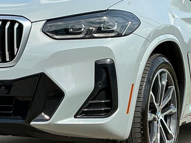 Used 2022 BMW X3 sDrive30i w/ M Sport Package 2 RWD image 11
