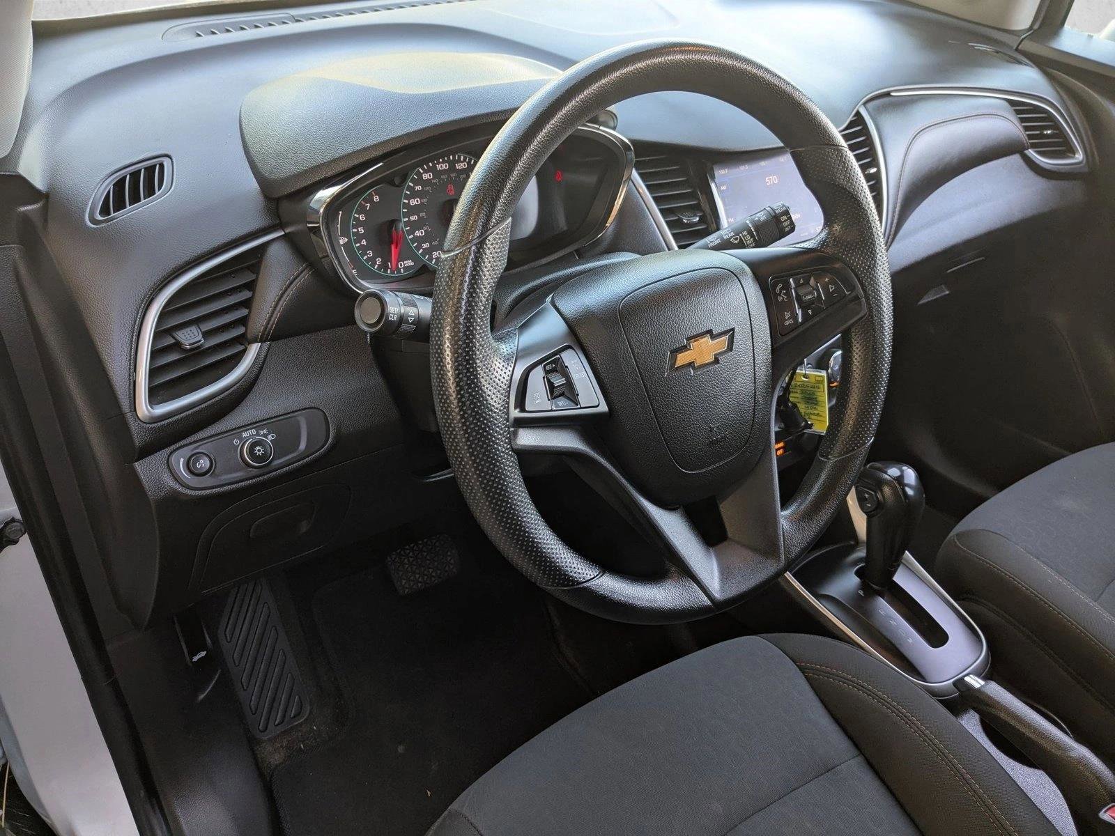 Used 2020 Chevrolet Trax LS w/ Tint and Cruise Package FWD image 10