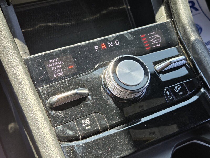 Used 2023 Jeep Grand Cherokee L Summit w/ Advanced Protech Group IV AWD/4WD image 24