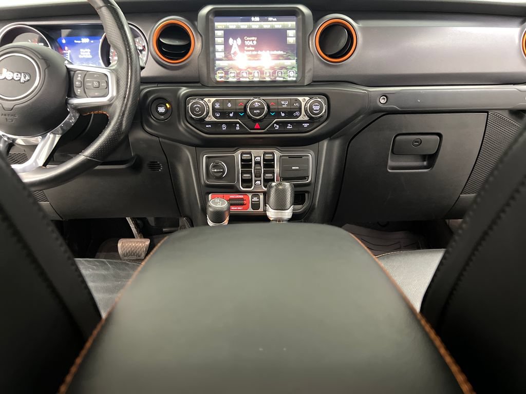 Used 2021 Jeep Gladiator Mojave w/ Dual Top Group AWD/4WD image 35