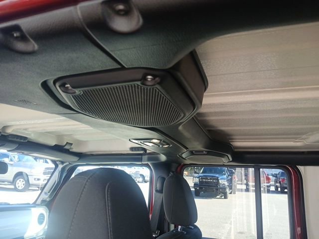 Used 2021 Jeep Wrangler Unlimited Islander AWD/4WD image 24