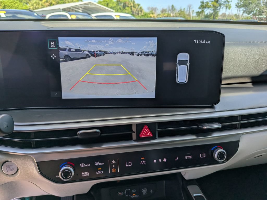 Certified 2025 Kia Sorento S w/ Panoramic Sunroof Package FWD image 24