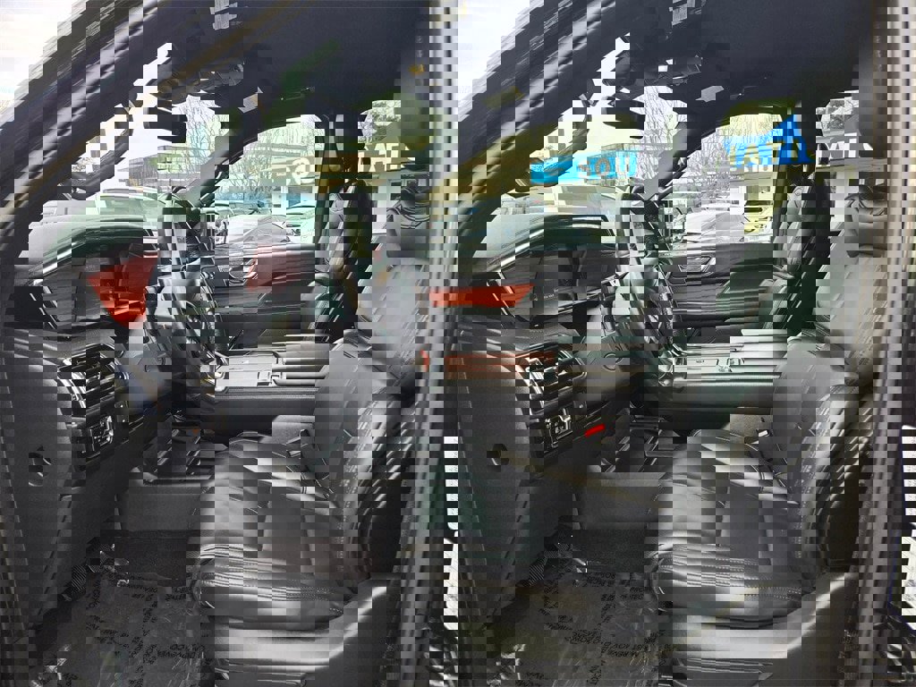 Used 2024 Lincoln Navigator L Premiere image 12