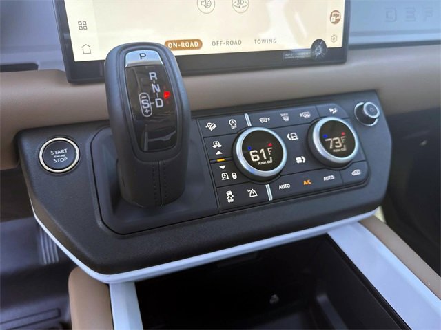 New 2025 Land Rover Defender 130 X-Dynamic SE image 26
