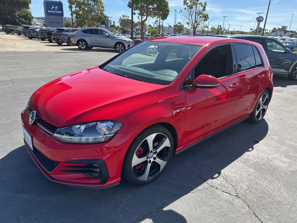 Used 2019 Volkswagen Golf 4-Door image 3