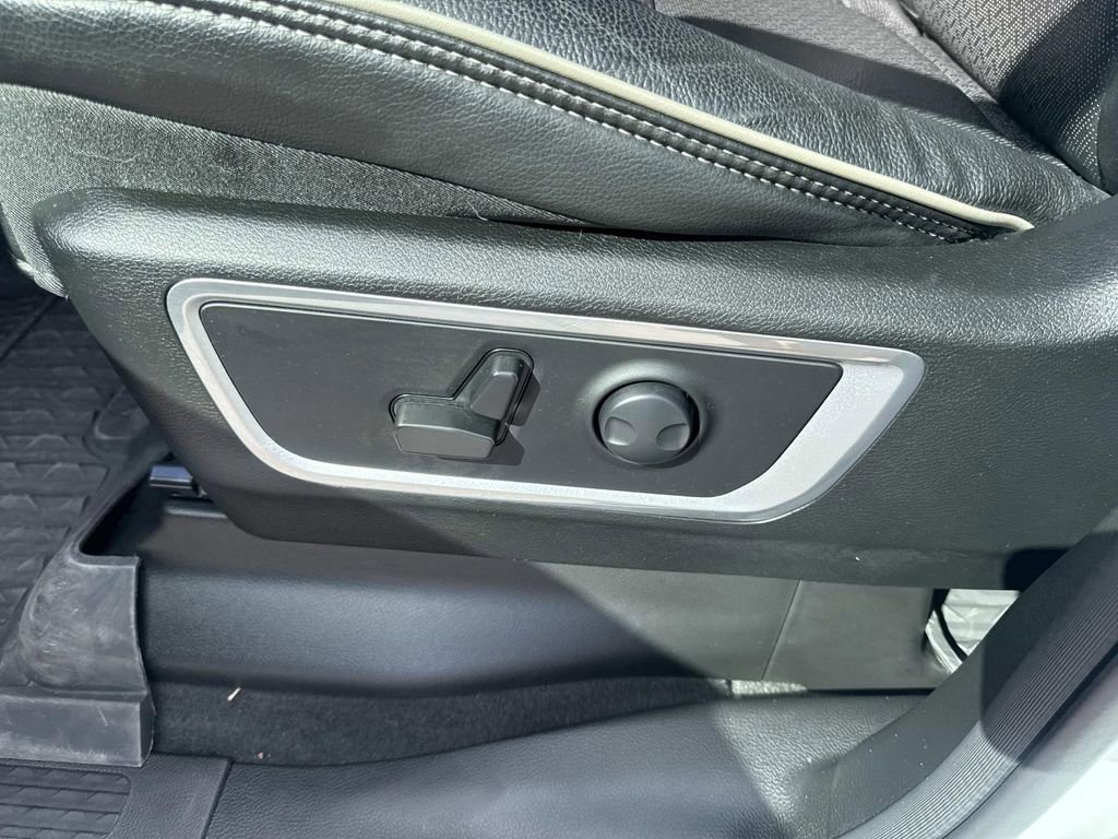 Used 2023 RAM 1500 Laramie image 20