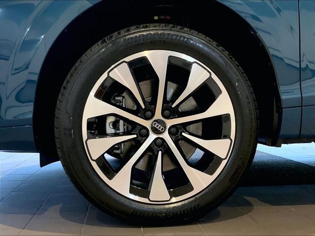 New 2026 Audi Q3 quattro 2.0T AWD/4WD image 13