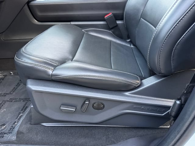 Used 2025 Ford Expedition Platinum AWD/4WD image 15