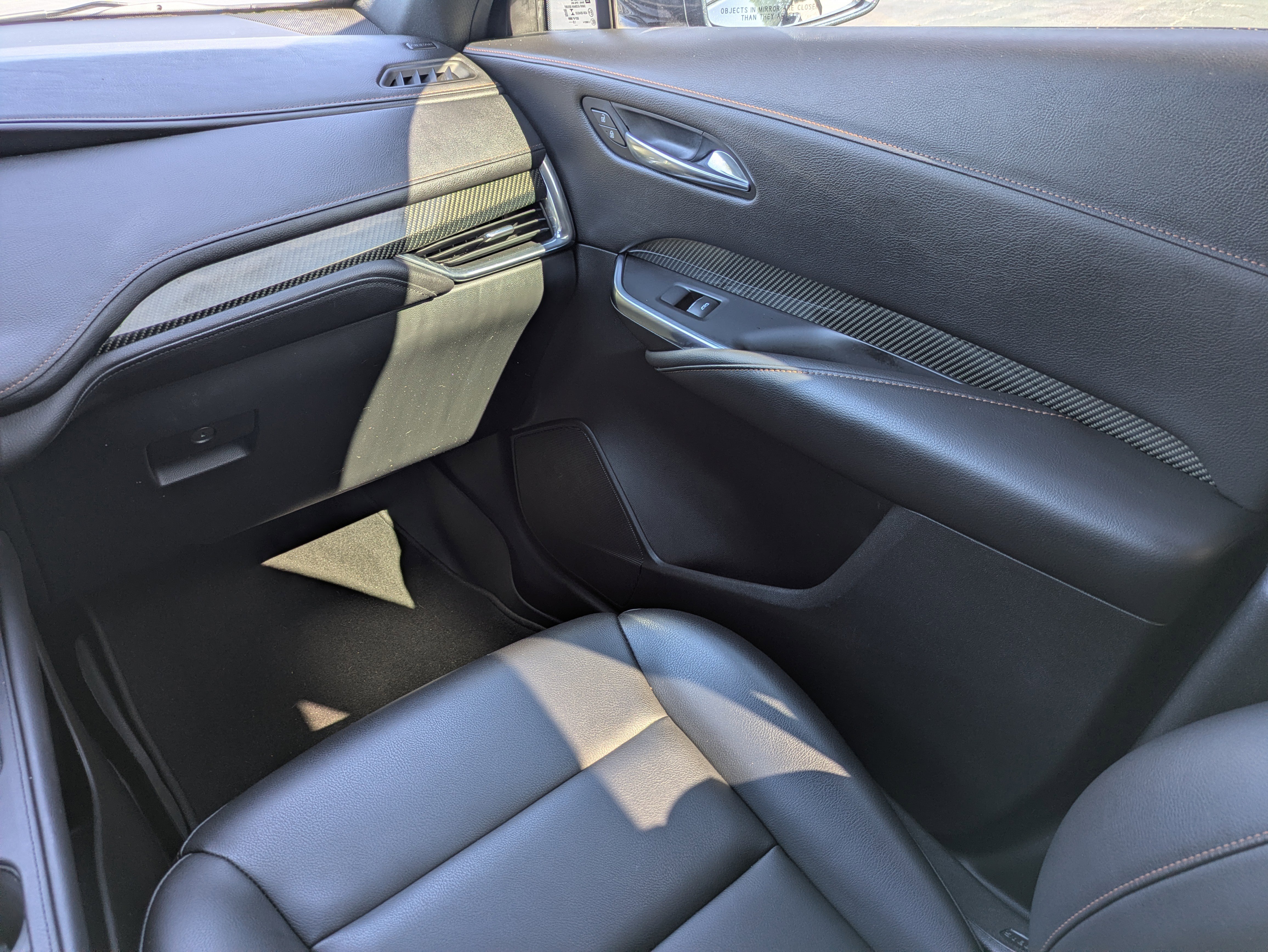 Certified 2019 Cadillac XT4 Sport w/ Technology Package FWD image 15