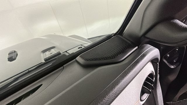 Used 2024 Jeep Wrangler Unlimited w/ Convenience Group AWD/4WD image 29