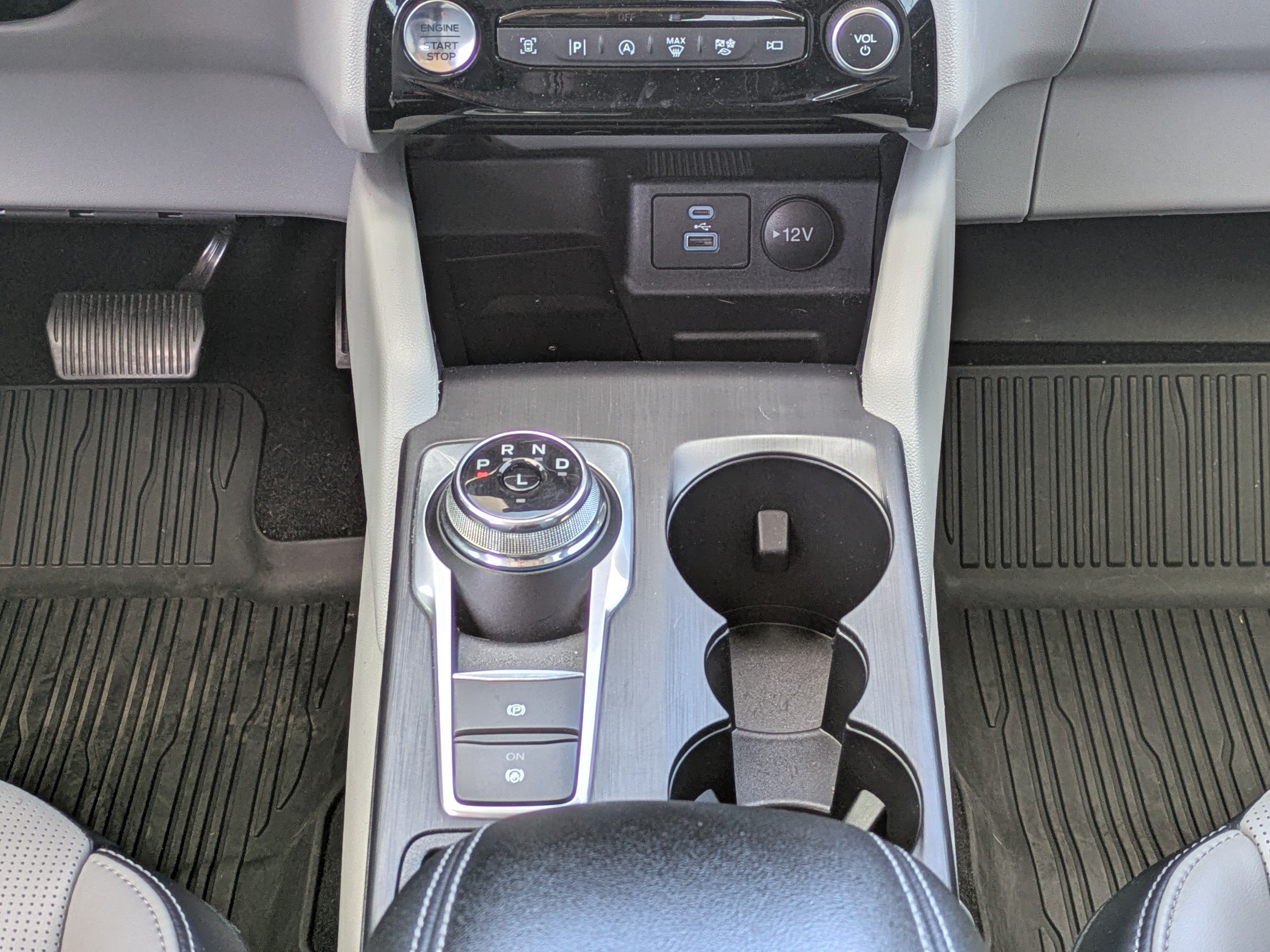 Used 2023 Ford Escape Platinum AWD/4WD image 18