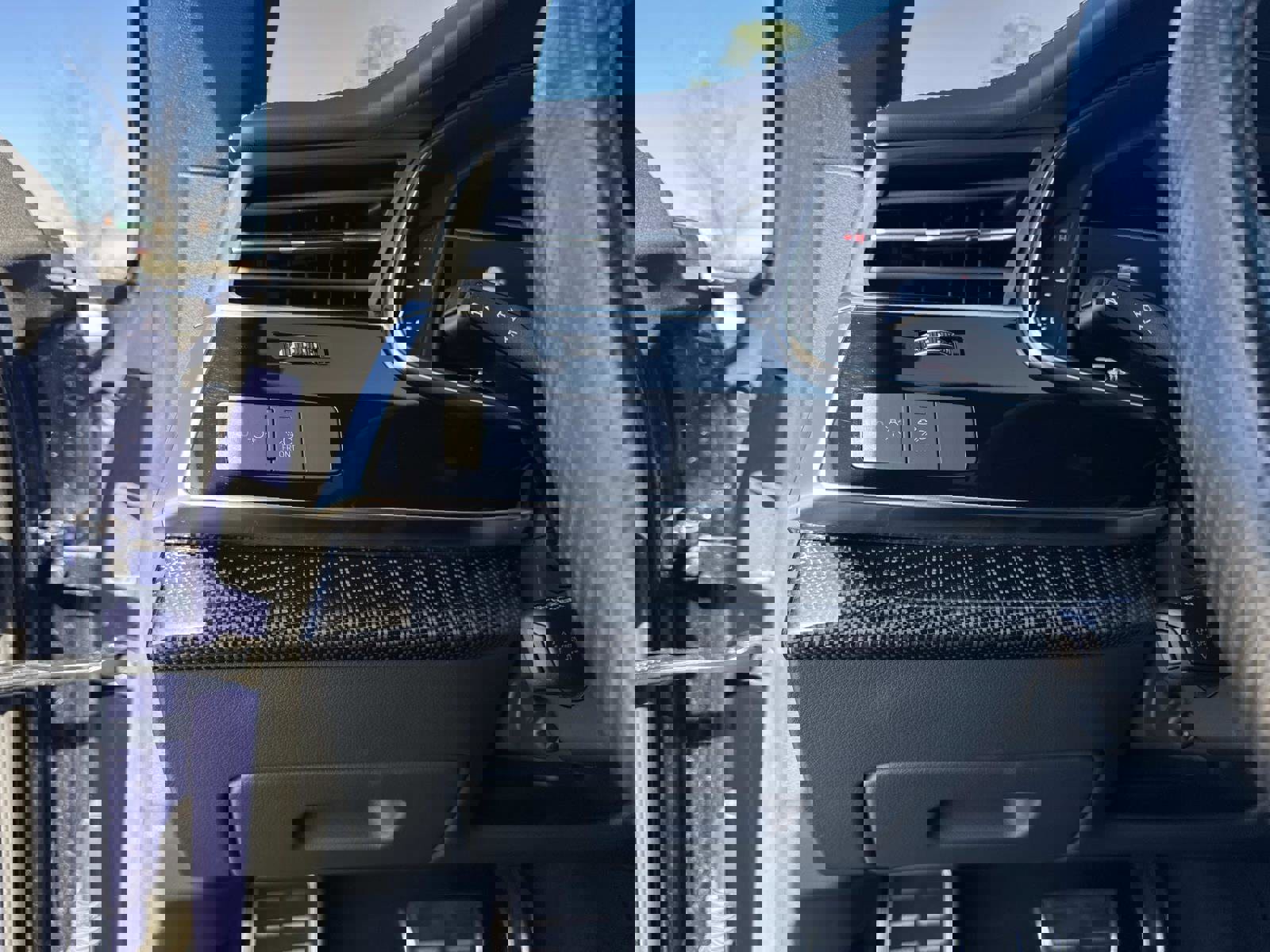 Used 2020 Audi SQ8 Premium Plus w/ Driver Assistance Package image 34