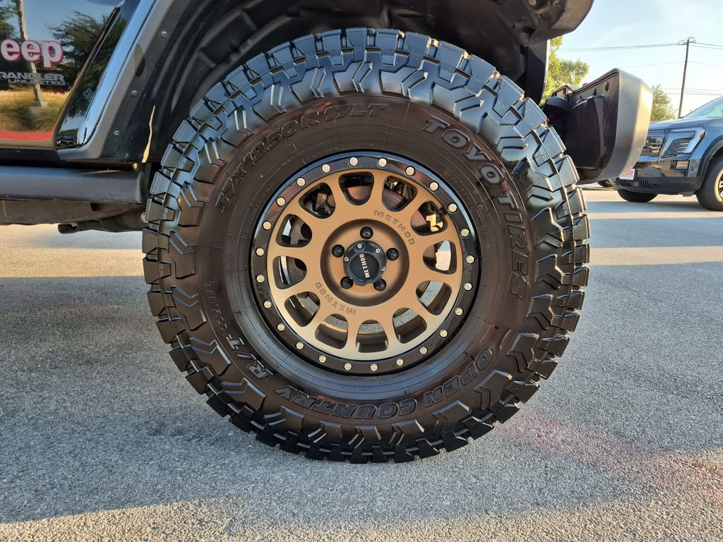 Used 2021 Jeep Wrangler Unlimited Rubicon AWD/4WD image 18