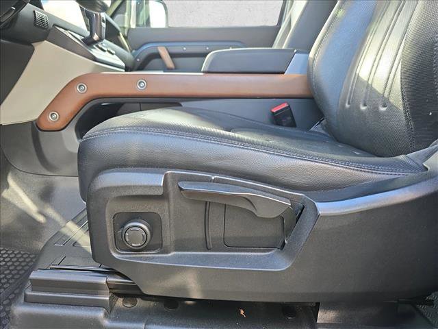 Used 2021 Land Rover Defender 90 X-Dynamic S image 28
