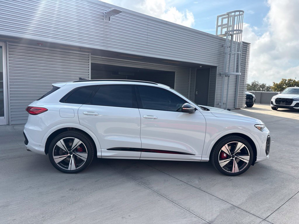 New 2026 Audi SQ5 Premium Plus AWD/4WD image 4