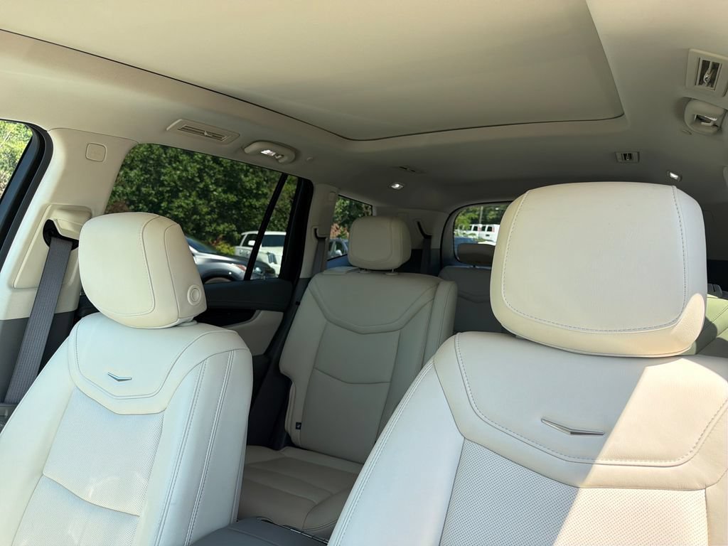 Certified 2024 Cadillac XT6 Premium Luxury w/ Technology Package AWD/4WD image 2