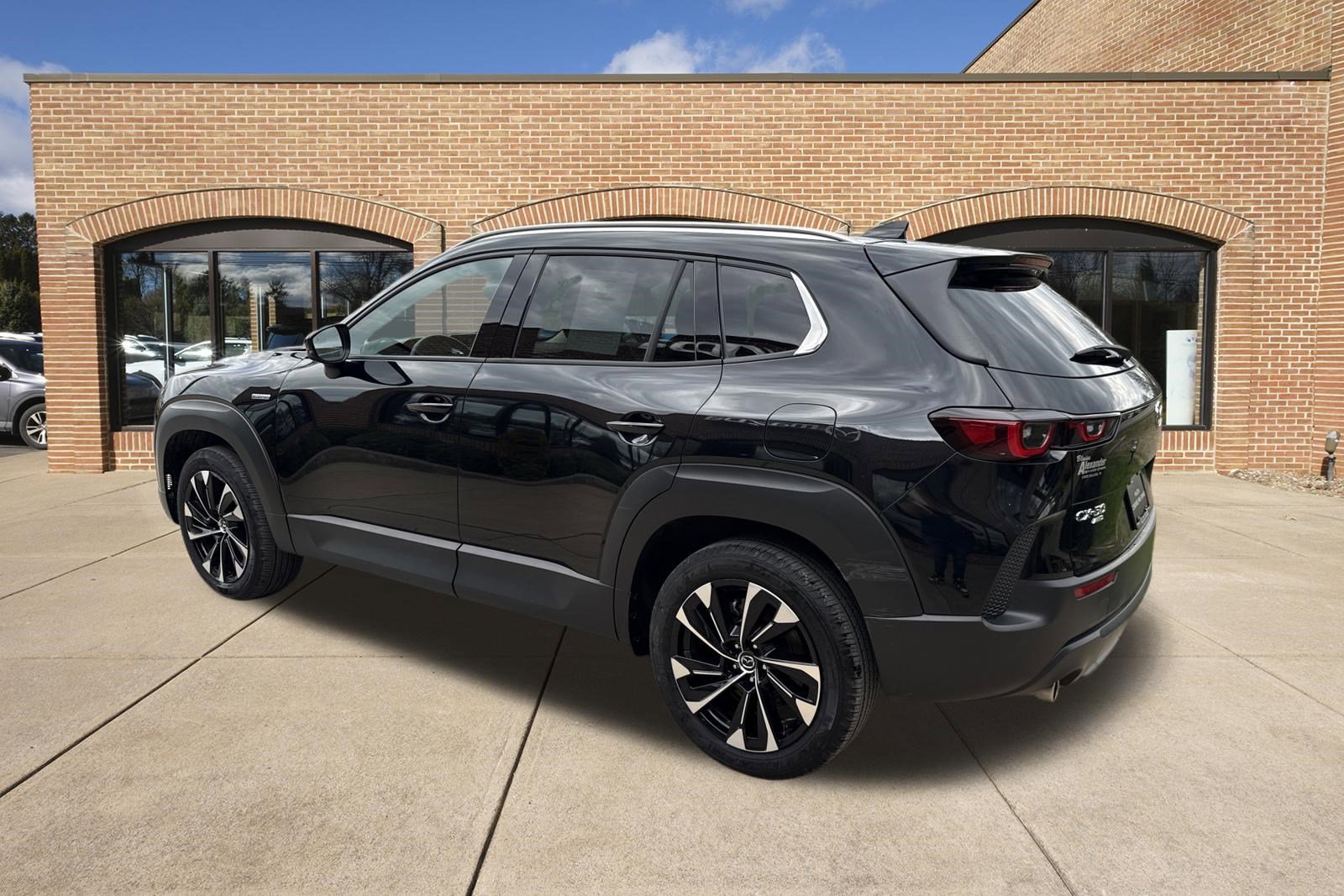 Certified 2025 MAZDA CX-50 2.5 Hybrid w/ Premium Plus Pkg image 6