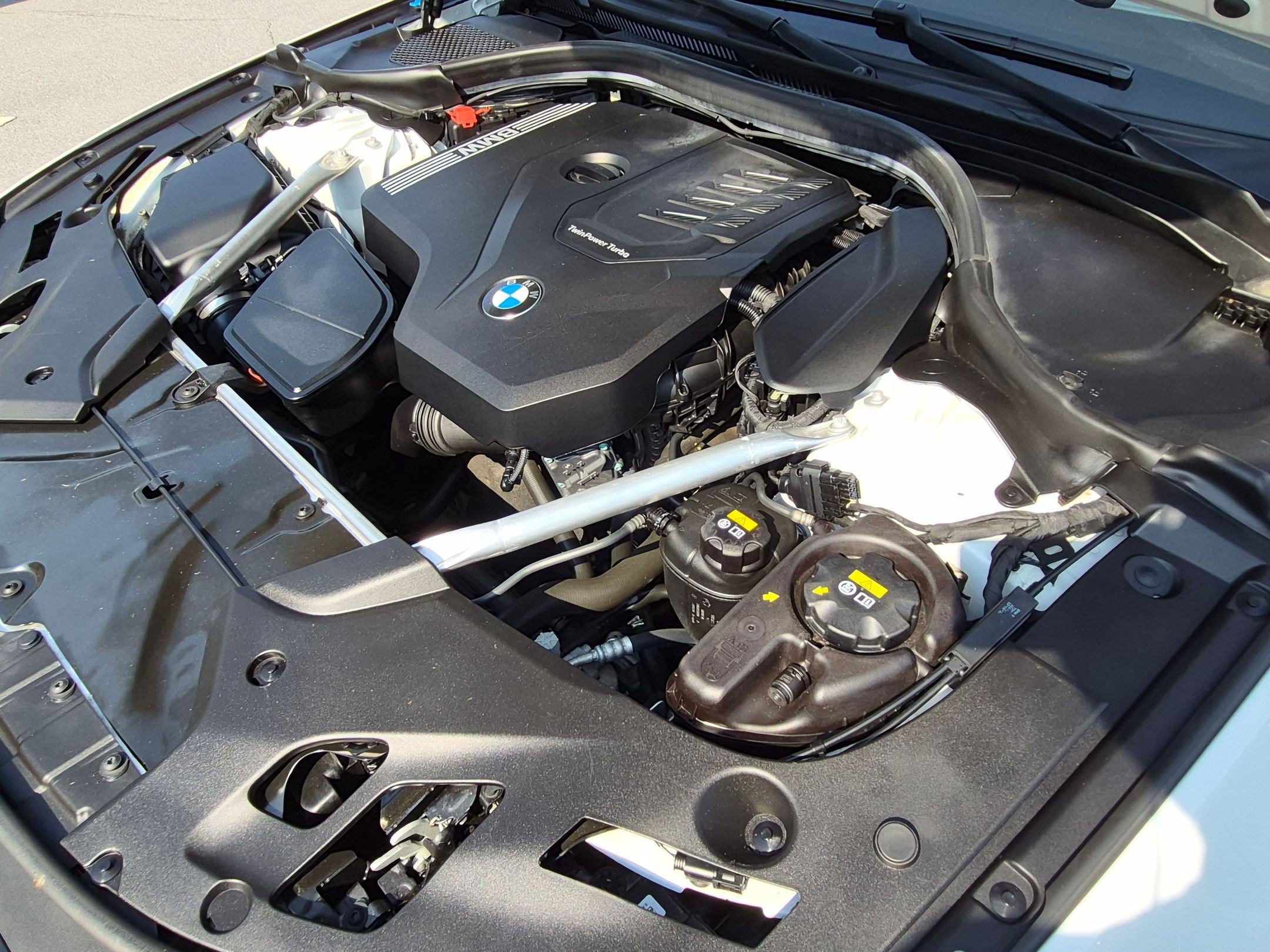 Used 2022 BMW 530i w/ M Sport Package RWD image 40