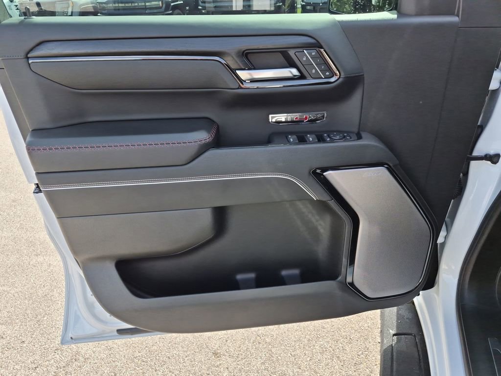 Used 2025 GMC Sierra 1500 AT4X AWD/4WD image 19