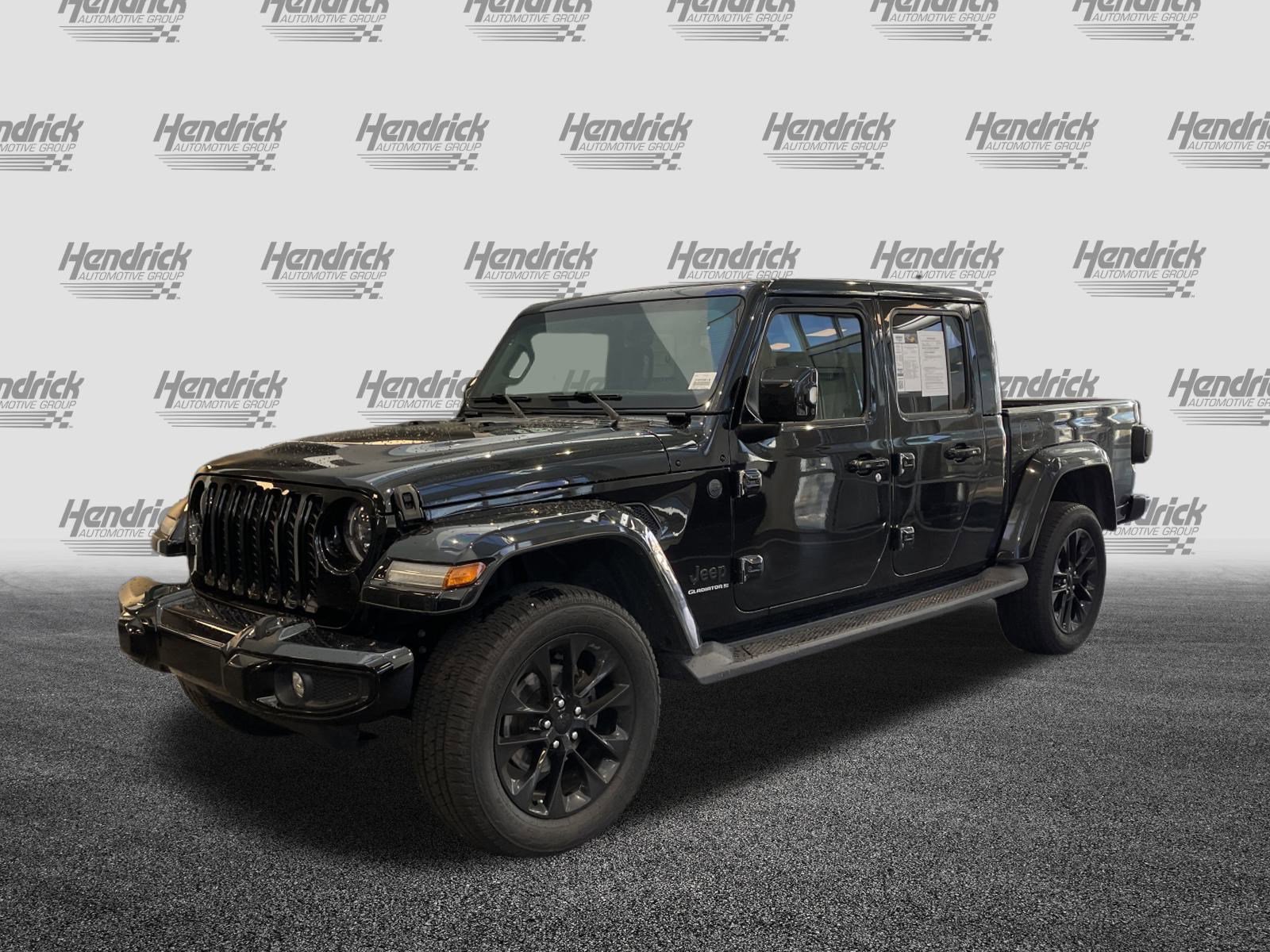 Used 2023 Jeep Gladiator Overland AWD/4WD image 6